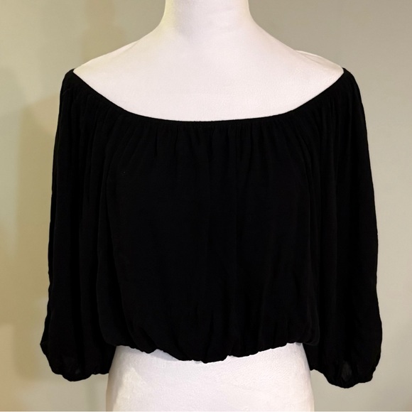 LA MIEL, Black Off Shoulder Bubble Sleeve Blouse, Like New, Size Small - Picture 1 of 9
